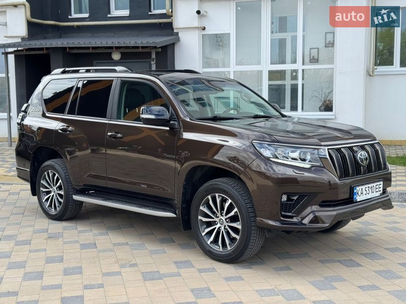 Toyota Land Cruiser Prado 2021