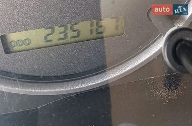 Позашляховик / Кросовер Toyota Land Cruiser Prado 2004 в Кривому Розі