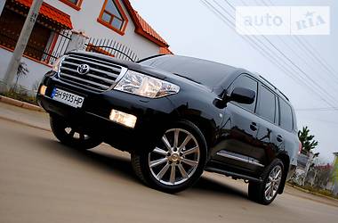 Toyota Land Cruiser 2012