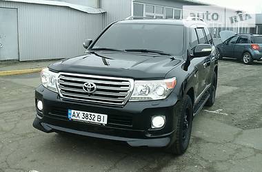 Toyota Land Cruiser 2011