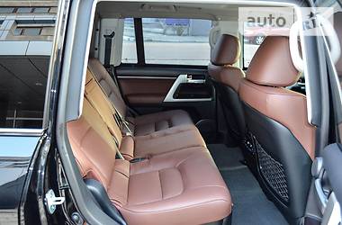 Внедорожник / Кроссовер Toyota Land Cruiser 2018 в 