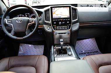 Внедорожник / Кроссовер Toyota Land Cruiser 2018 в 