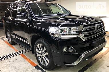 Внедорожник / Кроссовер Toyota Land Cruiser 2018 в Киеве