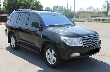 Toyota Land Cruiser 2011