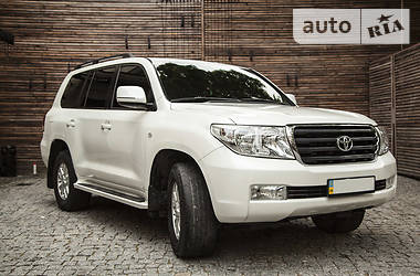 Toyota Land Cruiser 2010