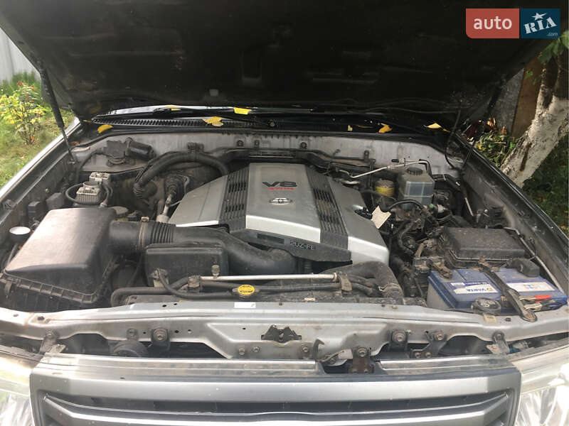 Внедорожник / Кроссовер Toyota Land Cruiser 2005 в Броварах