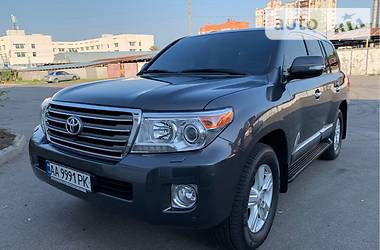 Внедорожник / Кроссовер Toyota Land Cruiser 2014 в Киеве