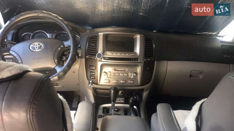 Внедорожник / Кроссовер Toyota Land Cruiser 2005 в Броварах