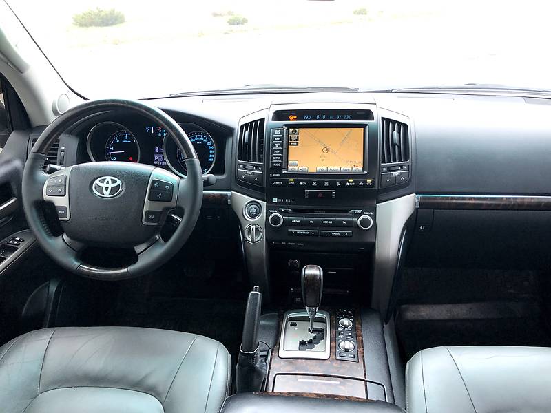 Позашляховик / Кросовер Toyota Land Cruiser 2011 в Маріуполі фото 15 Позашляховик / Кросовер Toyota Land Cruiser 2011 в Маріуполі