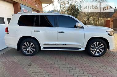 Внедорожник / Кроссовер Toyota Land Cruiser 2017 в Виннице