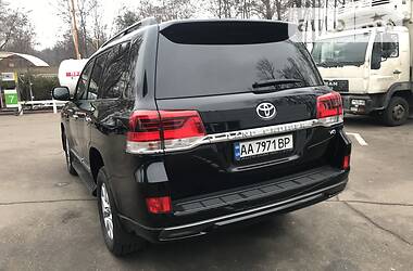 Внедорожник / Кроссовер Toyota Land Cruiser 2017 в Черкассах