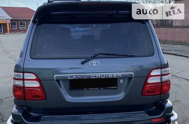 Внедорожник / Кроссовер Toyota Land Cruiser 2003 в Черновцах