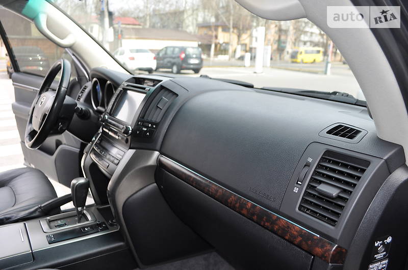 Позашляховик / Кросовер Toyota Land Cruiser 2008 в Одесі