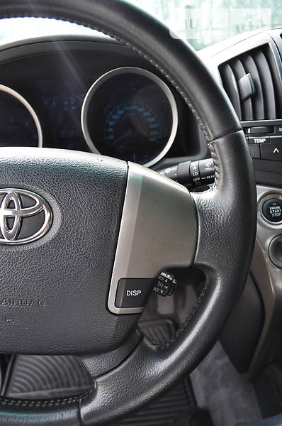 Позашляховик / Кросовер Toyota Land Cruiser 2008 в Одесі