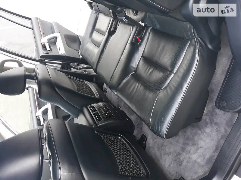 Позашляховик / Кросовер Toyota Land Cruiser 2012 в Чернівцях