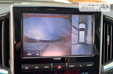 Позашляховик / Кросовер Toyota Land Cruiser 2017 в 