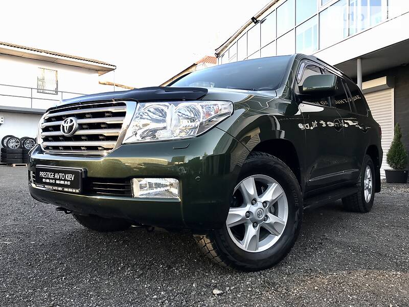 Позашляховик / Кросовер Toyota Land Cruiser 2011 в Києві