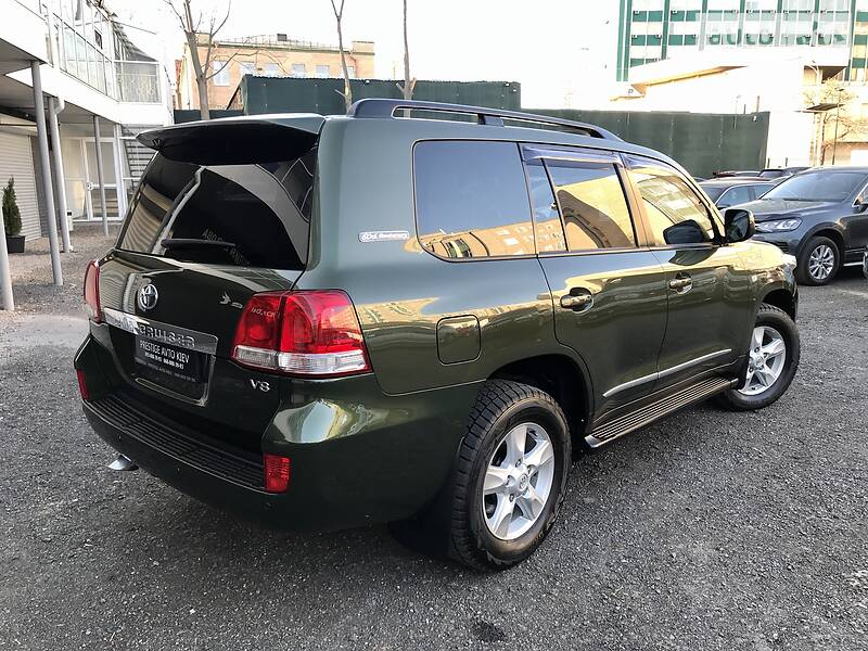 Позашляховик / Кросовер Toyota Land Cruiser 2011 в Києві