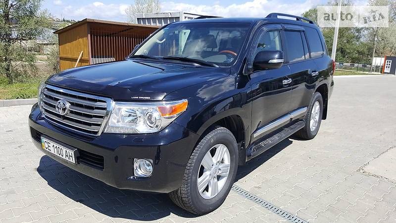 Внедорожник / Кроссовер Toyota Land Cruiser 2013 в Черновцах