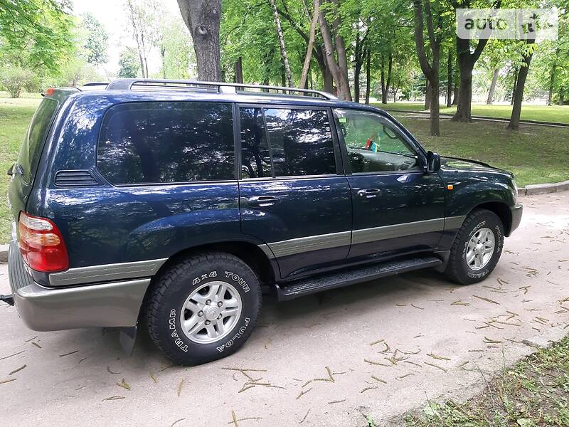 Позашляховик / Кросовер Toyota Land Cruiser 1999 в Житомирі