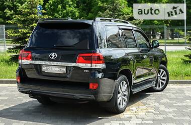 Внедорожник / Кроссовер Toyota Land Cruiser 2018 в Львове