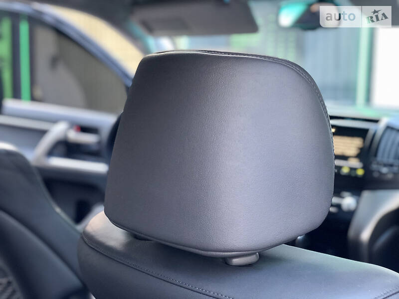 Позашляховик / Кросовер Toyota Land Cruiser 2008 в Києві фото 29 Позашляховик / Кросовер Toyota Land Cruiser 2008 в Києві