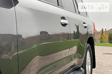 Внедорожник / Кроссовер Toyota Land Cruiser 2012 в Звягеле