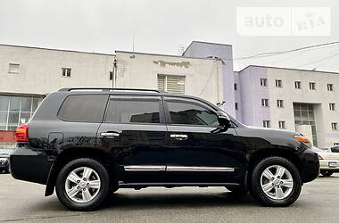 Внедорожник / Кроссовер Toyota Land Cruiser 2013 в Киеве