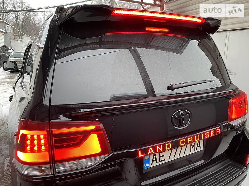 Внедорожник / Кроссовер Toyota Land Cruiser 2017 в Днепре фото 9 Внедорожник / Кроссовер Toyota Land Cruiser 2017 в Днепре
