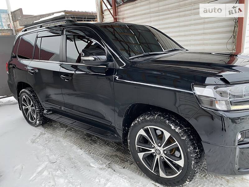 Внедорожник / Кроссовер Toyota Land Cruiser 2017 в Днепре фото 14 Внедорожник / Кроссовер Toyota Land Cruiser 2017 в Днепре