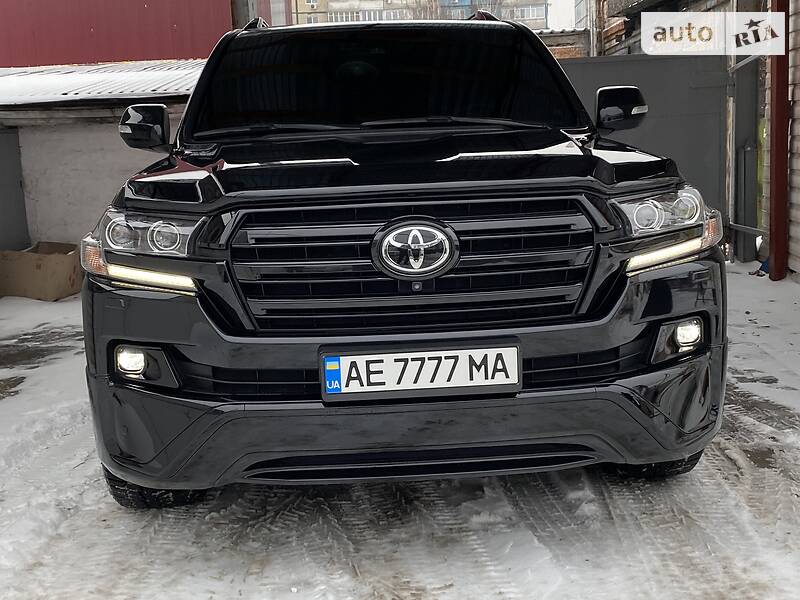 Внедорожник / Кроссовер Toyota Land Cruiser 2017 в Днепре фото 20 Внедорожник / Кроссовер Toyota Land Cruiser 2017 в Днепре