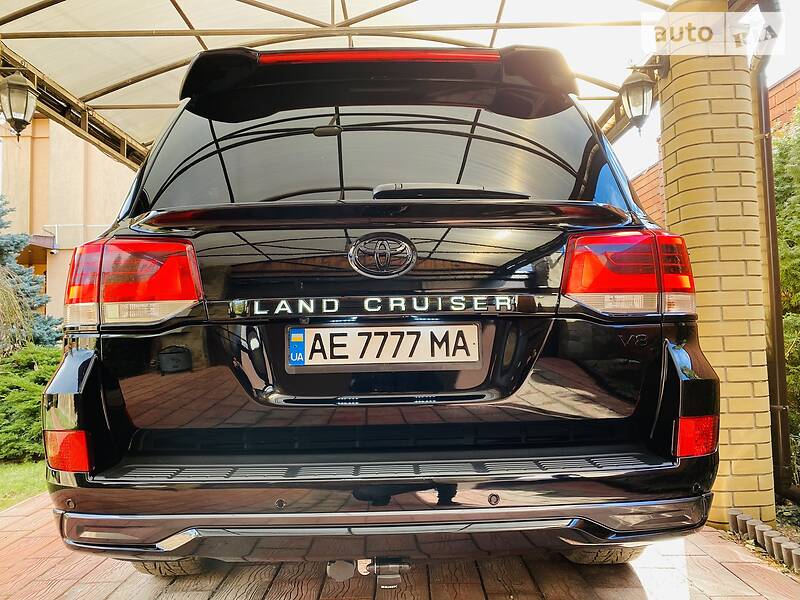 Внедорожник / Кроссовер Toyota Land Cruiser 2017 в Днепре фото 83 Внедорожник / Кроссовер Toyota Land Cruiser 2017 в Днепре