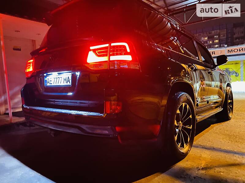 Внедорожник / Кроссовер Toyota Land Cruiser 2017 в Днепре фото 110 Внедорожник / Кроссовер Toyota Land Cruiser 2017 в Днепре