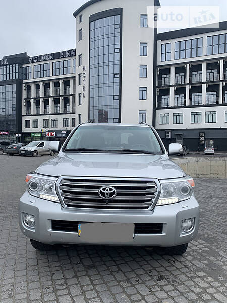 Внедорожник / Кроссовер Toyota Land Cruiser 2013 в Тернополе