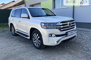 Внедорожник / Кроссовер Toyota Land Cruiser 2017 в Косове