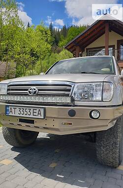 Внедорожник / Кроссовер Toyota Land Cruiser 2004 в Ивано-Франковске