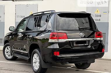 Внедорожник / Кроссовер Toyota Land Cruiser 2020 в Киеве