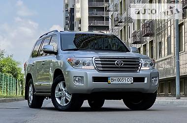 Toyota Land Cruiser 2012