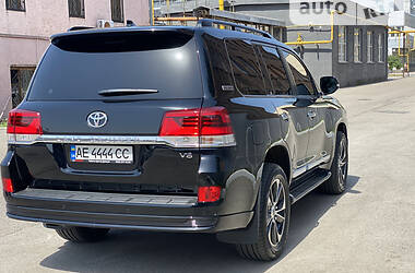 Внедорожник / Кроссовер Toyota Land Cruiser 2020 в Днепре