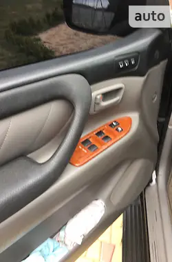 Toyota Land Cruiser 2003