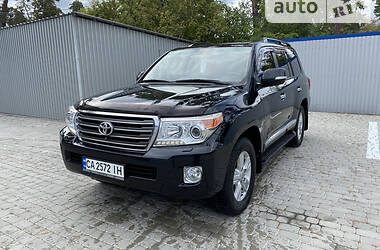 Toyota Land Cruiser 2012