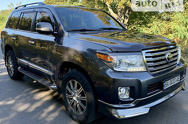 Toyota Land Cruiser 2013