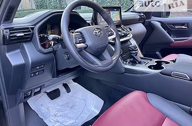 Внедорожник / Кроссовер Toyota Land Cruiser 2021 в Киеве