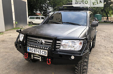 Внедорожник / Кроссовер Toyota Land Cruiser 2002 в Сваляве