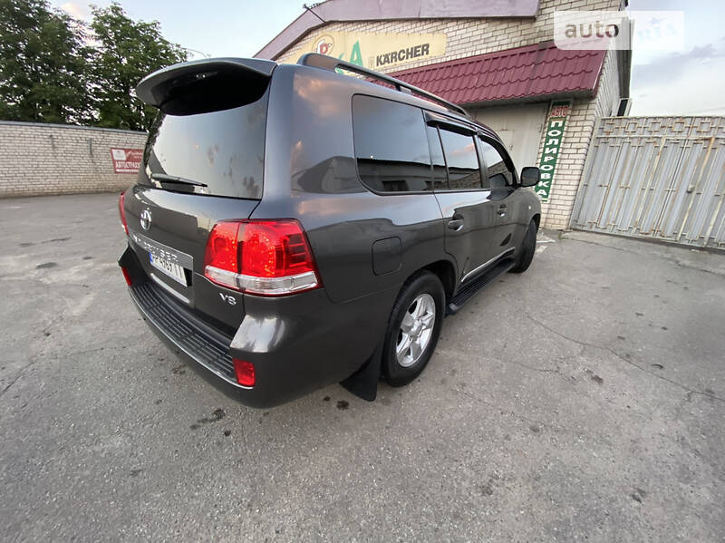 Позашляховик / Кросовер Toyota Land Cruiser 2011 в Львові фото 21 Позашляховик / Кросовер Toyota Land Cruiser 2011 в Львові