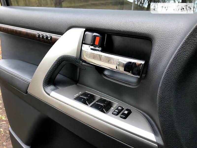 Внедорожник / Кроссовер Toyota Land Cruiser 2013 в Киеве фото 22 Внедорожник / Кроссовер Toyota Land Cruiser 2013 в Киеве