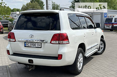 Внедорожник / Кроссовер Toyota Land Cruiser 2008 в Нововолынске