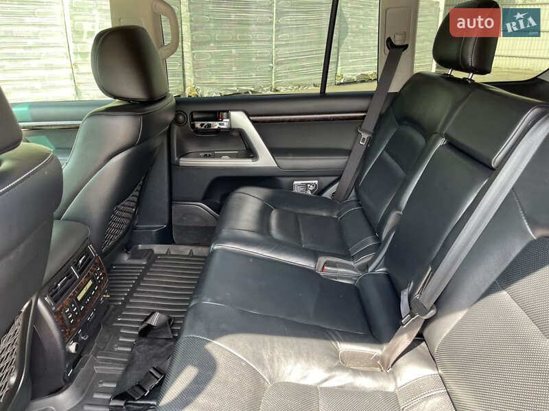 Внедорожник / Кроссовер Toyota Land Cruiser 2013 в Кременчуге