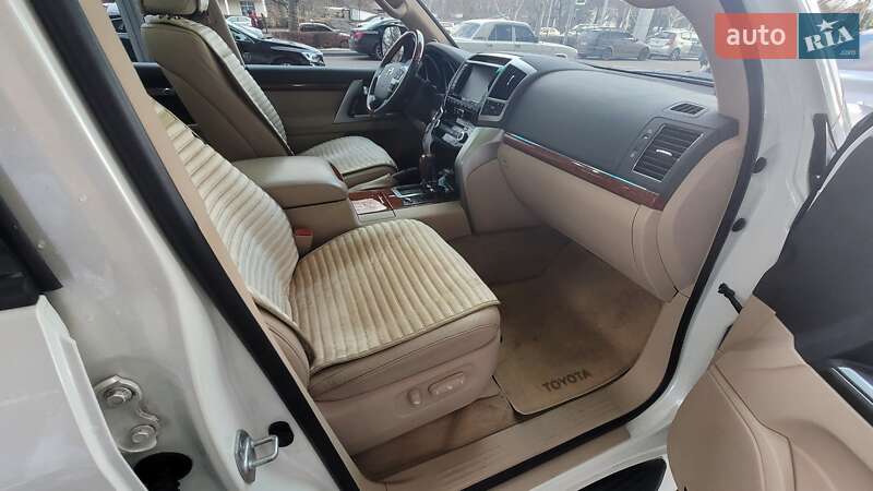 Внедорожник / Кроссовер Toyota Land Cruiser 2013 в Одессе