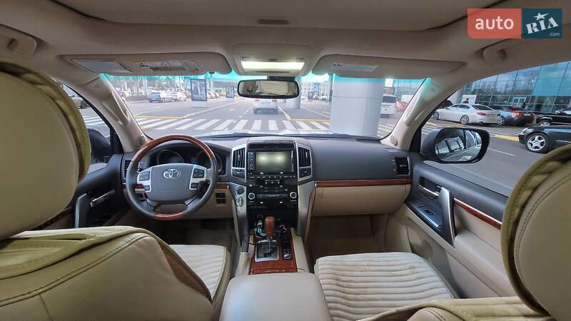 Внедорожник / Кроссовер Toyota Land Cruiser 2013 в Одессе